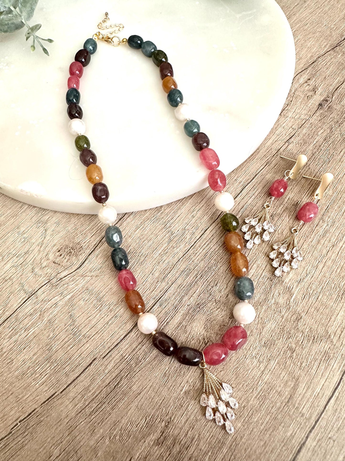 Multicolor Jade Nugget Beads and Freshwater Pearls Beaded Necklace With a Crystal Pendant -Gift-Wedding-Bridesmaids
