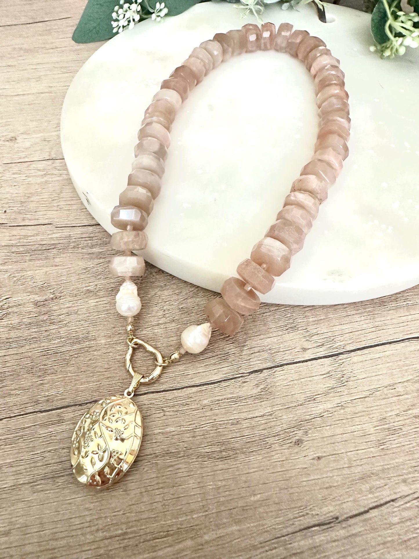 Peach Moonstone Beaded Necklace Locket Pendant Chunky Necklaces -Gift-Wedding-Bridesmaid
