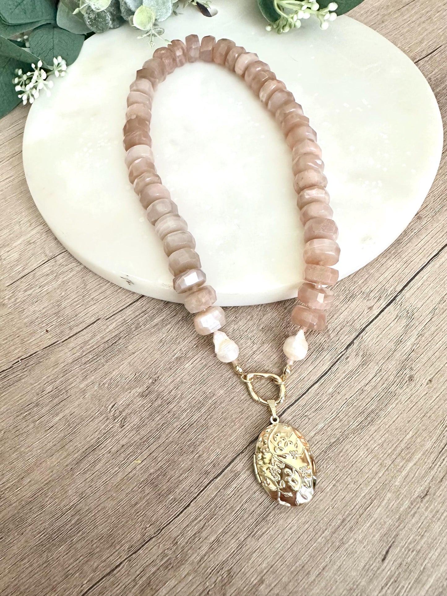 Peach Moonstone Beaded Necklace Locket Pendant Chunky Necklaces -Gift-Wedding-Bridesmaid