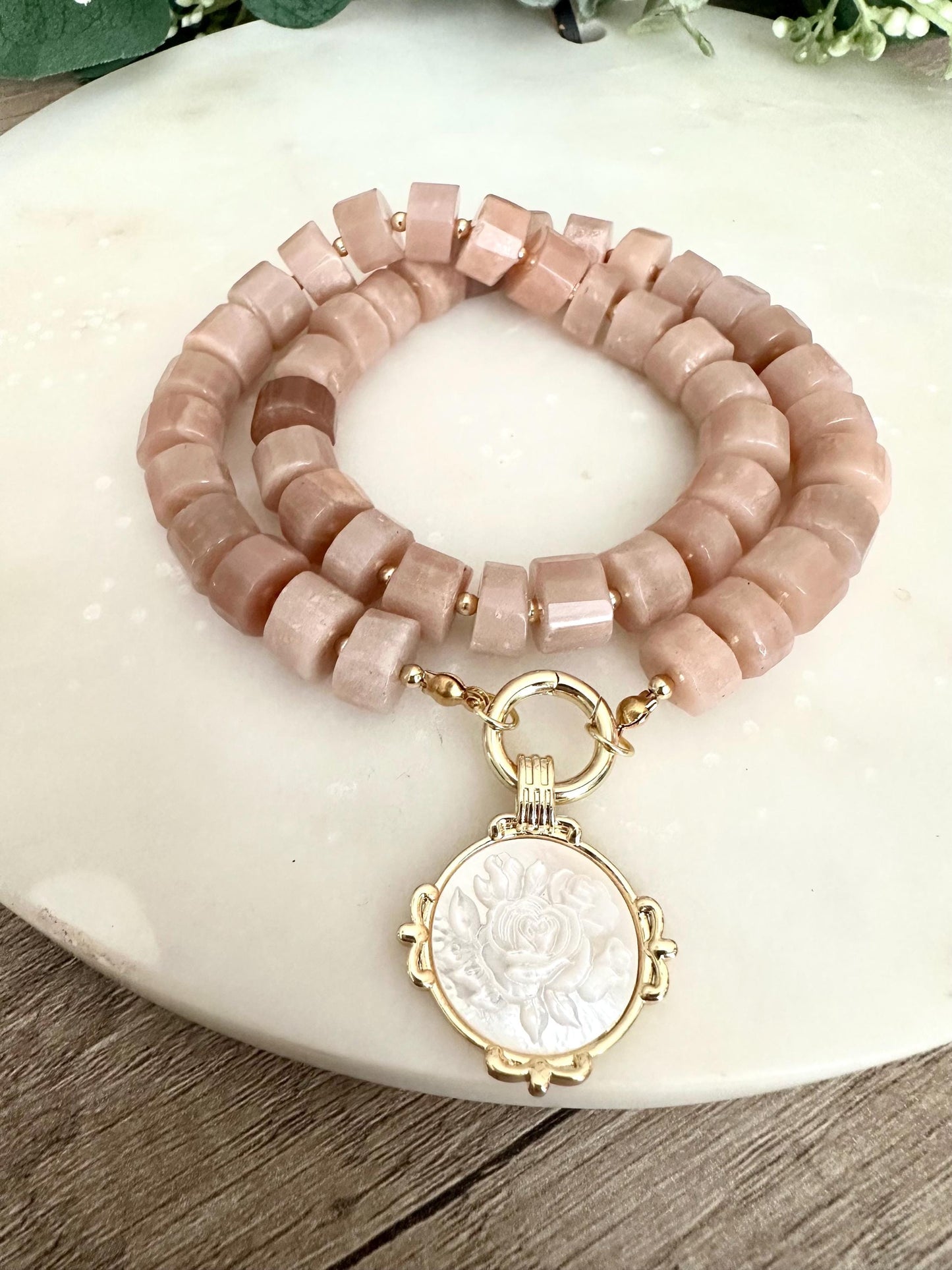 Peach Moonstone Beaded Necklace Locket Rose Coin Pendant Chunky Necklaces -Gift-Wedding-Bridesmaid
