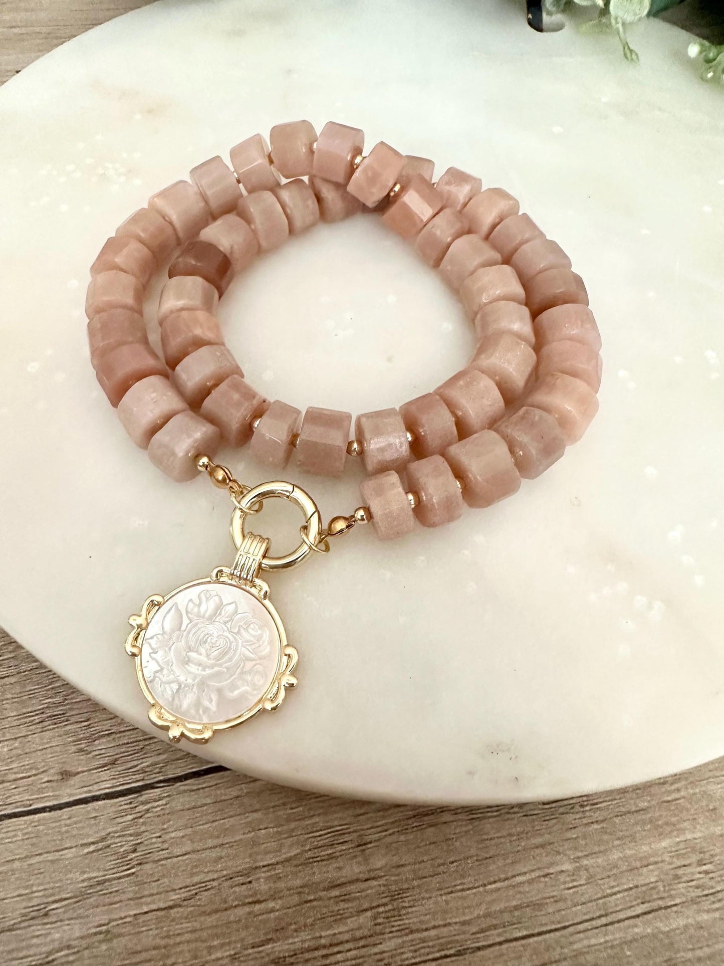 Peach Moonstone Beaded Necklace Locket Rose Coin Pendant Chunky Necklaces -Gift-Wedding-Bridesmaid