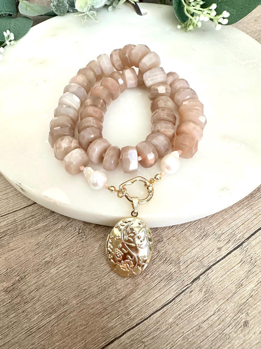 Peach Moonstone Beaded Necklace Locket Pendant Chunky Necklaces -Gift-Wedding-Bridesmaid